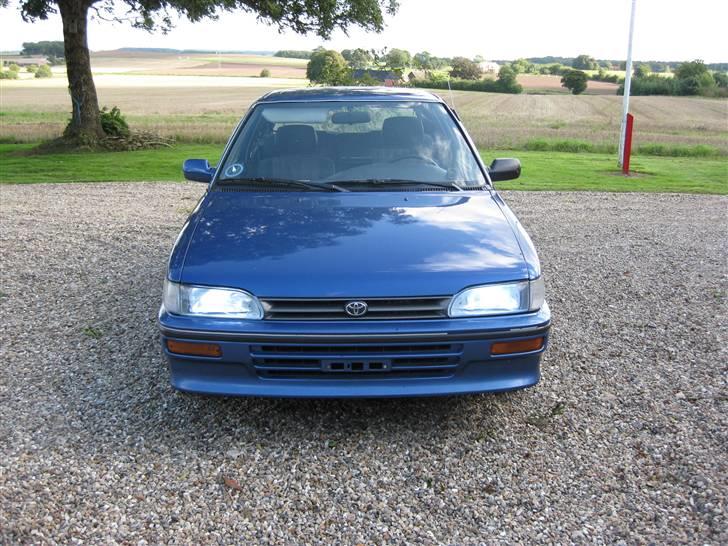 Toyota corolla 1.3 xli (solgt) billede 11