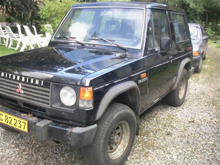 Mitsubishi pajero 2,5td solgt billede 1