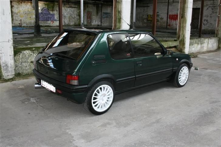 Peugeot 205 2,4 16v GTI billede 4