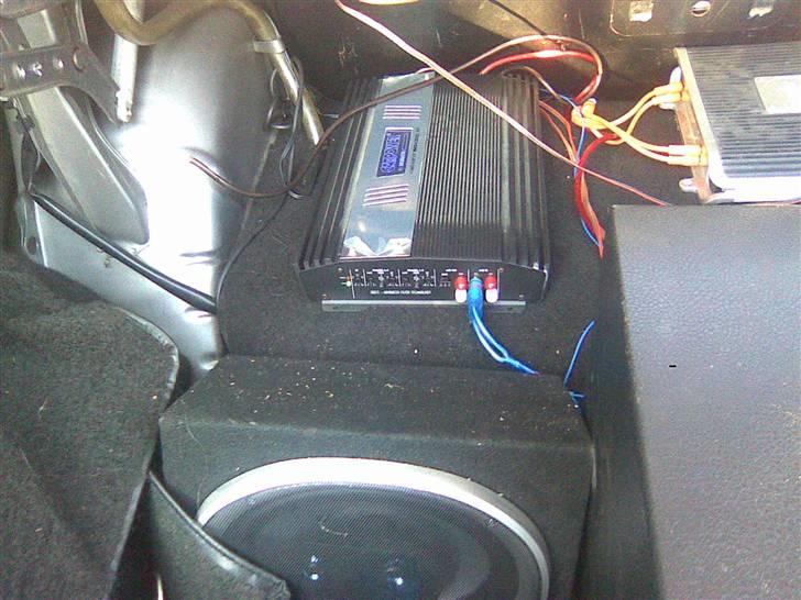 Volvo 240 2,3 GL *TOTALVRAKET* billede 10