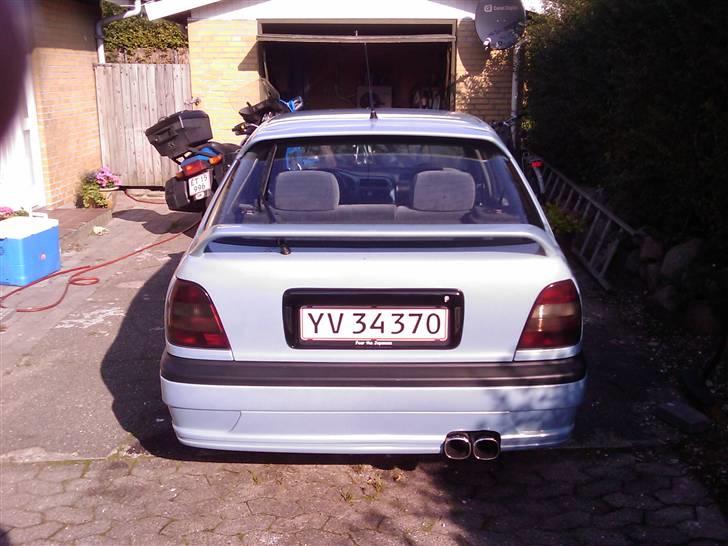Nissan Sunny ..:: solgt ::.. billede 4