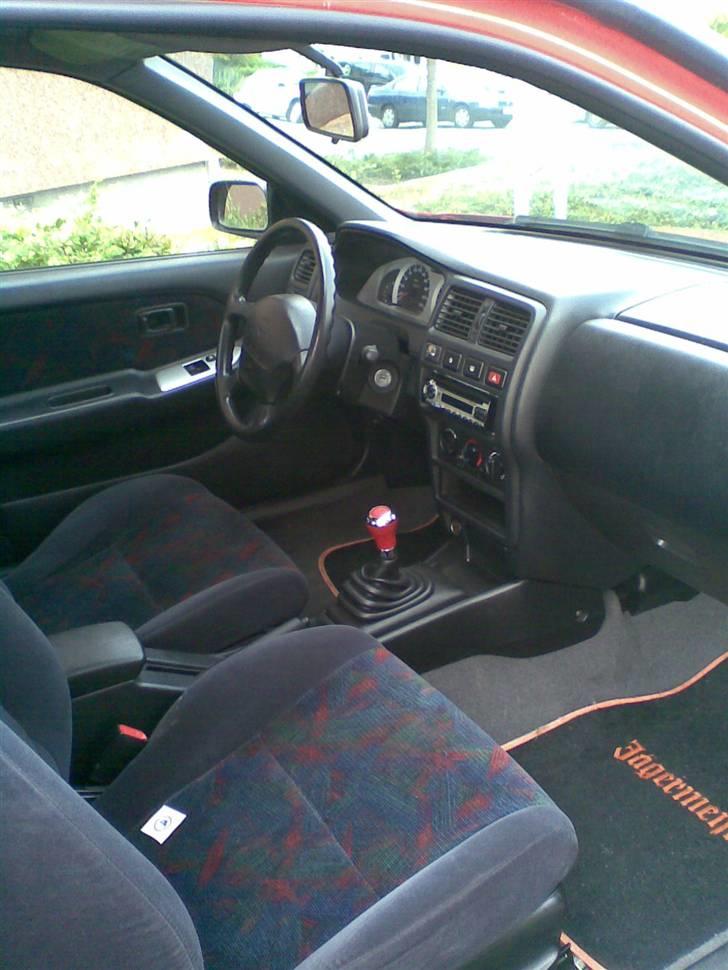 Nissan Almera SR billede 11