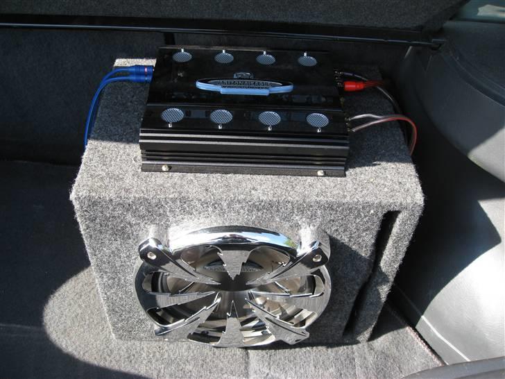 Mazda 323 BG - SOLGT billede 6