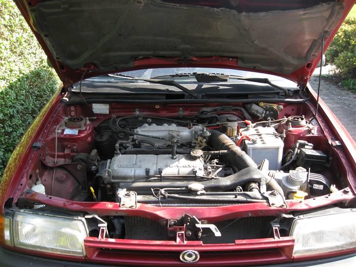 Mazda 323 BG - SOLGT billede 9