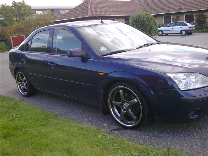 Ford mondeo  ( solgt  ) billede 2