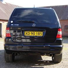 Mercedes Benz ML430 V8 SOLGT .. ;-)