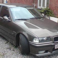 BMW 325I *** Solgt ***