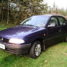 Opel Astra F