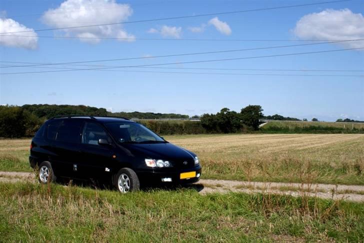 Toyota SportsVan billede 1