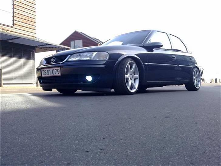 Opel Vectra b 2,0 16v Solgt billede 1