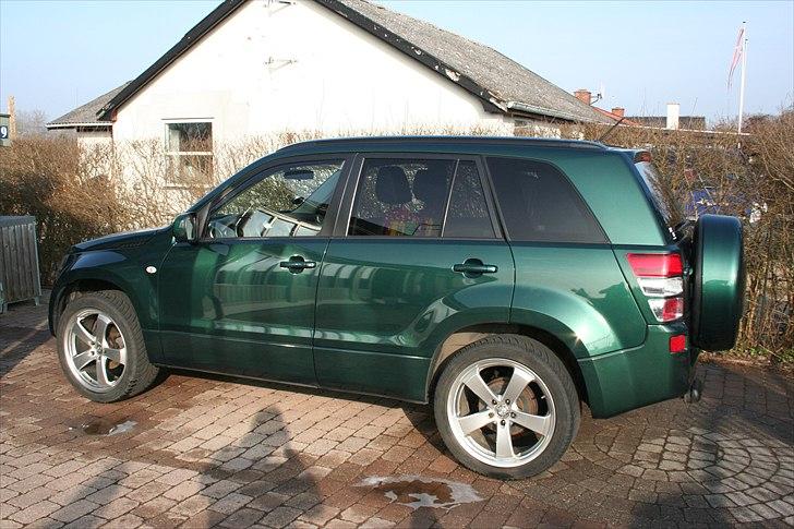 Suzuki Grand Vitara 2,0 SE aut - Med 20" Stilauto Futura billede 1