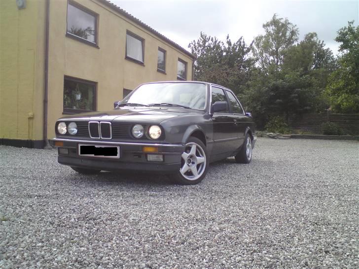BMW 320I E30 billede 1