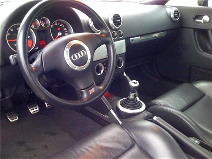 Audi TT // SOLGT// - Sort kabine. Helt sort. billede 8