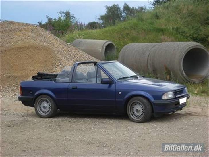 Ford Escort cab *Byttet* - Billeder lånt af tidligere ejer billede 6