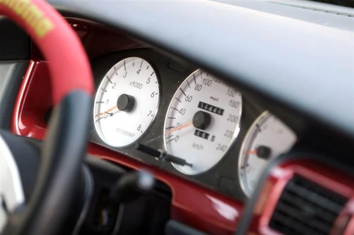 Toyota Carina E 2,0 "KRÓLIK" SOLGT billede 15