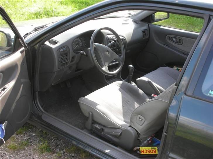 Mitsubishi Colt (SOLGT) - Som sagt: grimt indtrækt :S billede 3