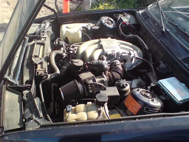 BMW E30 320i 'Byttes til touring' billede 16