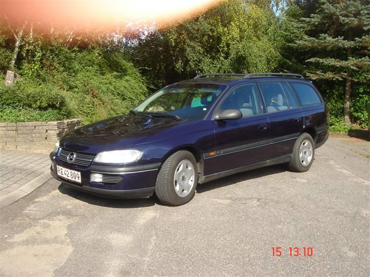 Opel Omega st.car Til Salg nu. billede 2