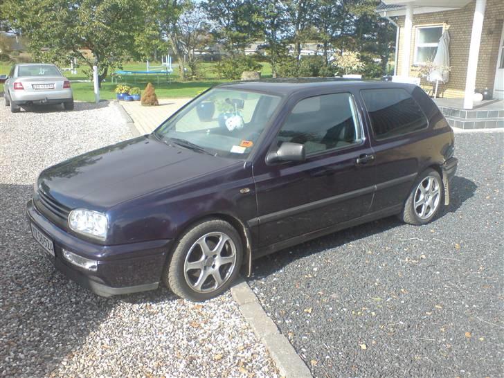 VW Golf 3 1,8  billede 1