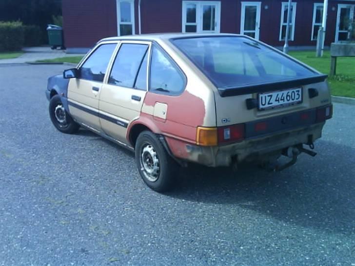 Toyota Corolla AE80 DX Hatchback (SOLGT) billede 2