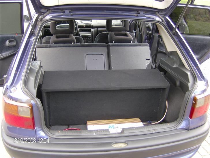 Opel Astra F. (solgt) - Forstærker/baskasse billede 12