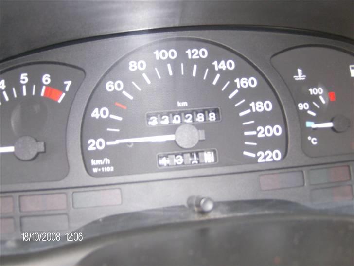 Opel Astra F. (solgt) - speedo, ved godt den har gået en del, men den køre rigitg godt:) billede 18