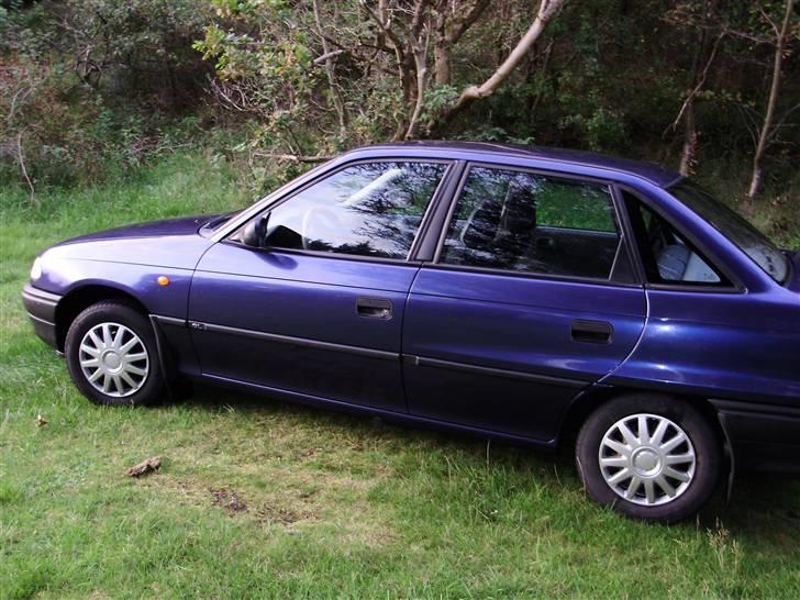 Opel Astra F billede 3