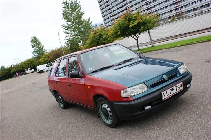 Skoda FELICIA COMBI 136 *SOLGT* billede 1
