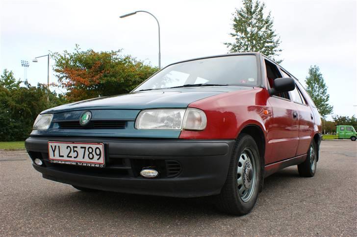 Skoda FELICIA COMBI 136 *SOLGT* billede 2