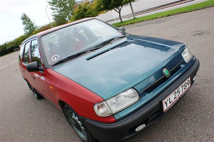 Skoda FELICIA COMBI 136 *SOLGT* billede 6