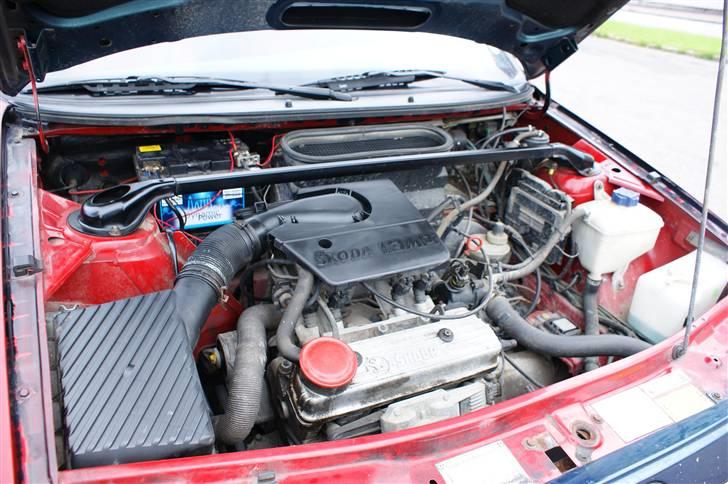 Skoda FELICIA COMBI 136 *SOLGT* billede 8