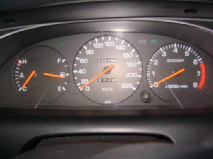 Toyota Celica 1.6 GSI - Hov det er ikke blevet så godt - men den har kørt lidt over 250000 kan jeg sige. billede 5