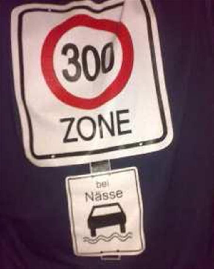 VW Polo Colour Concept - Godt nok et Tyskskilt, men til dem der ikke forstår det, så står der: 300 km/t kun i vådt vejr! :-) billede 18