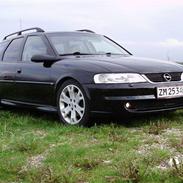 Opel vectra 2,5 v6