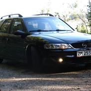 Opel vectra 2,5 v6