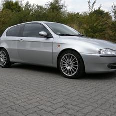 Alfa Romeo 147 2,0 selespeed *SOLGT*