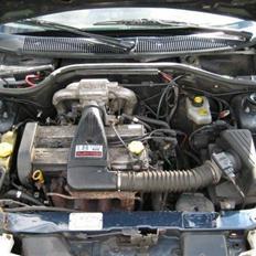 Ford Escort 1,8i Sport 