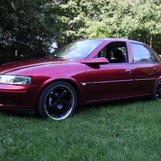 Opel Vectra 1.8 16V (Solgt) :(