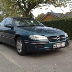 Opel omega b solgt