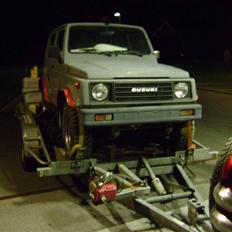 Suzuki  sj 410 solgt 