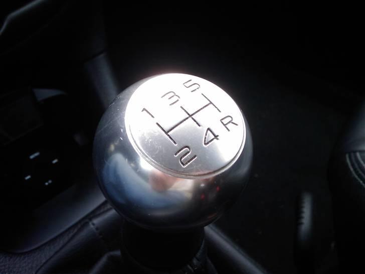 Peugeot 206 S-Line Griffe - min Alu Gearknop fra Puggen billede 8