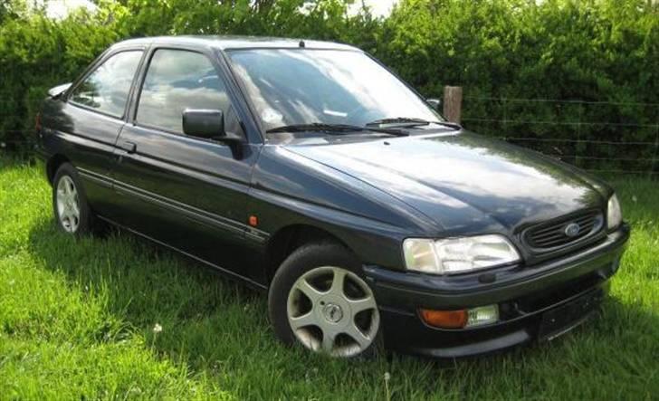 Ford Escort 1,8i Sport  billede 1