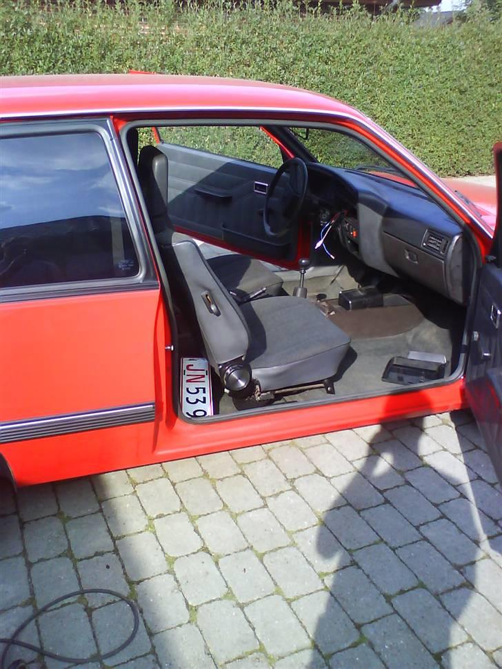 Opel Ascona 1,6 SH SOLGT (tidl. bil)  billede 11