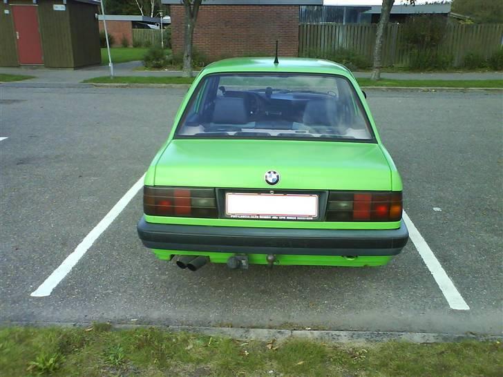 BMW 320i   (BYTTET) billede 3