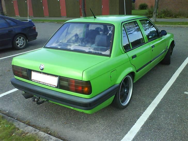 BMW 320i   (BYTTET) billede 4