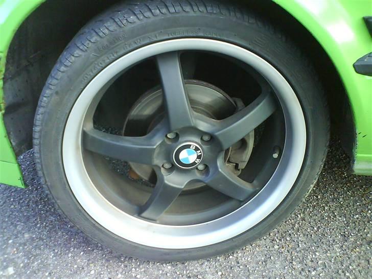 BMW 320i   (BYTTET) billede 6