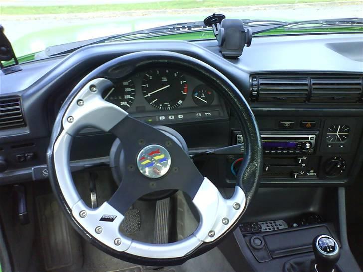 BMW 320i   (BYTTET) billede 8