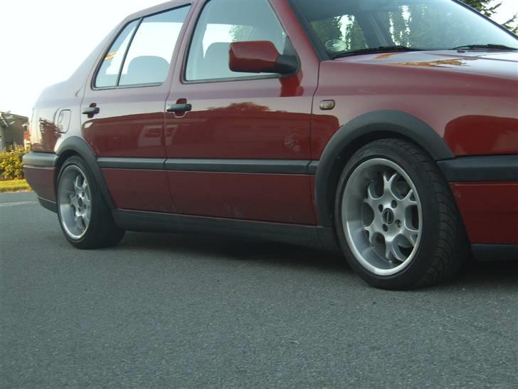 VW Vento (Solgt) billede 8