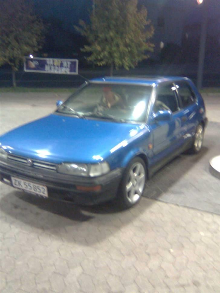 Toyota Corolla 1,6 (SOLGT) billede 2