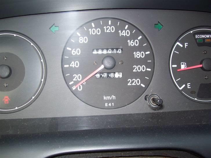 Toyota Corolla 1,3 Sedan billede 4